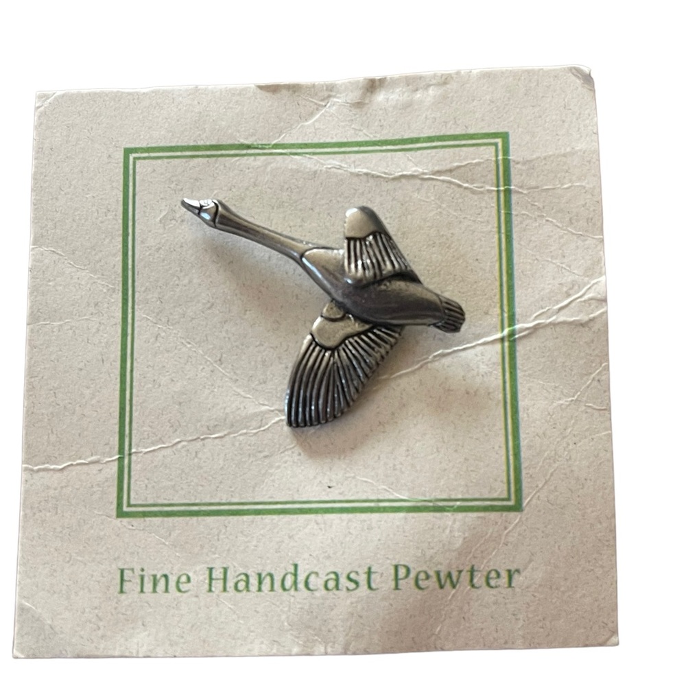 Canadian Goose Pewter Lapel Pin  2005 Jim Clift New On Original Card Tie Pin